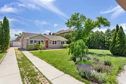 $495,000 | 8219 West Summerdale Avenue, Chicago, IL 60656