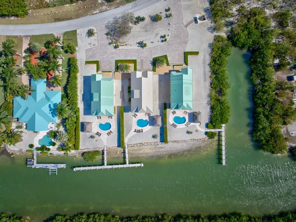 $3,900,000 | 2394 Coco Plum Drive, Unit 1, Marathon, FL 33050