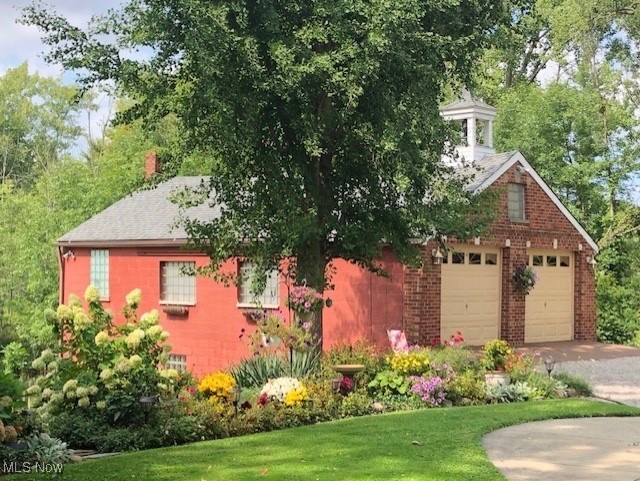 270 State Road Hinckley, OH 44233 - Photo 36 of 50 Summer in bloom - gorgeous gardens