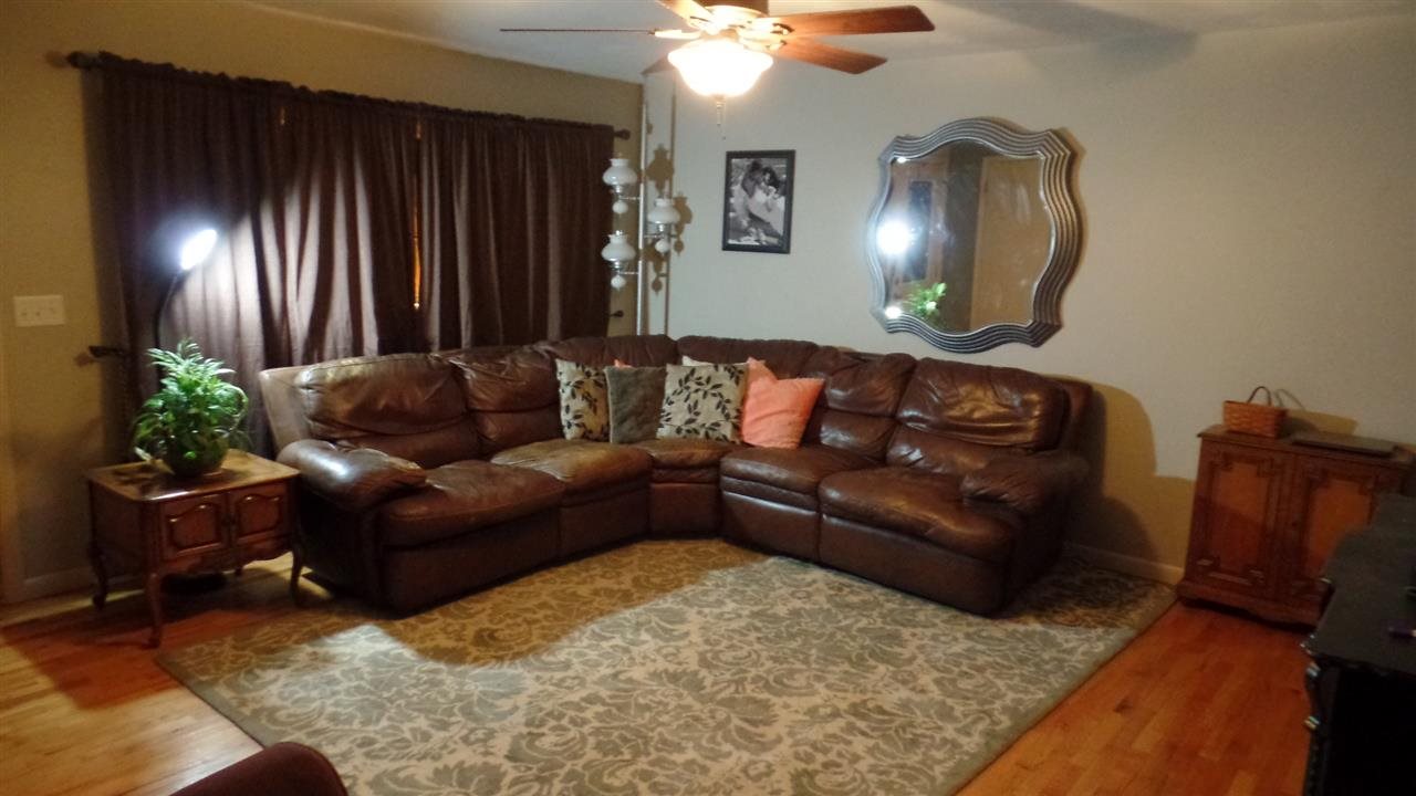 52295 Filbert Road Granger, IN 46530 - Photo 4 of 17 Gallery Image 4