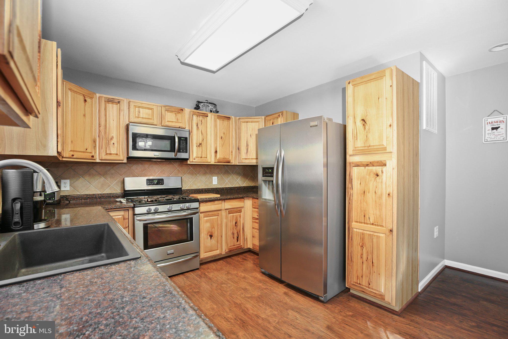 28235 Raccoon Ford Road Burr Hill, VA 22433 - Photo 10 of 36 Stainless steel appliances