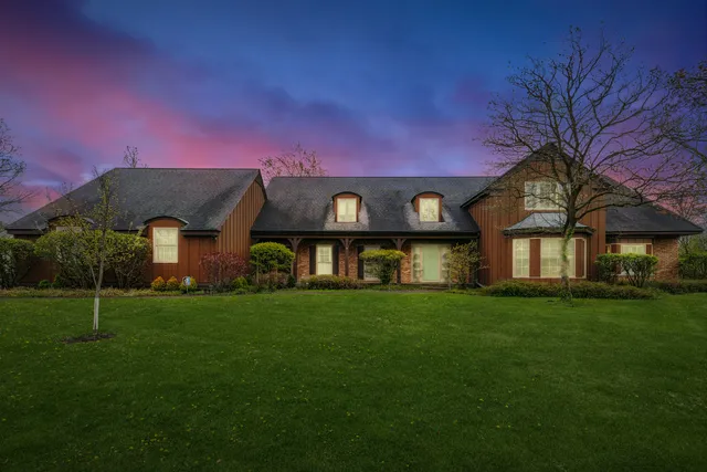 $1,950,000 | 1135 Buttonwood Lane, Northbrook, IL 60062