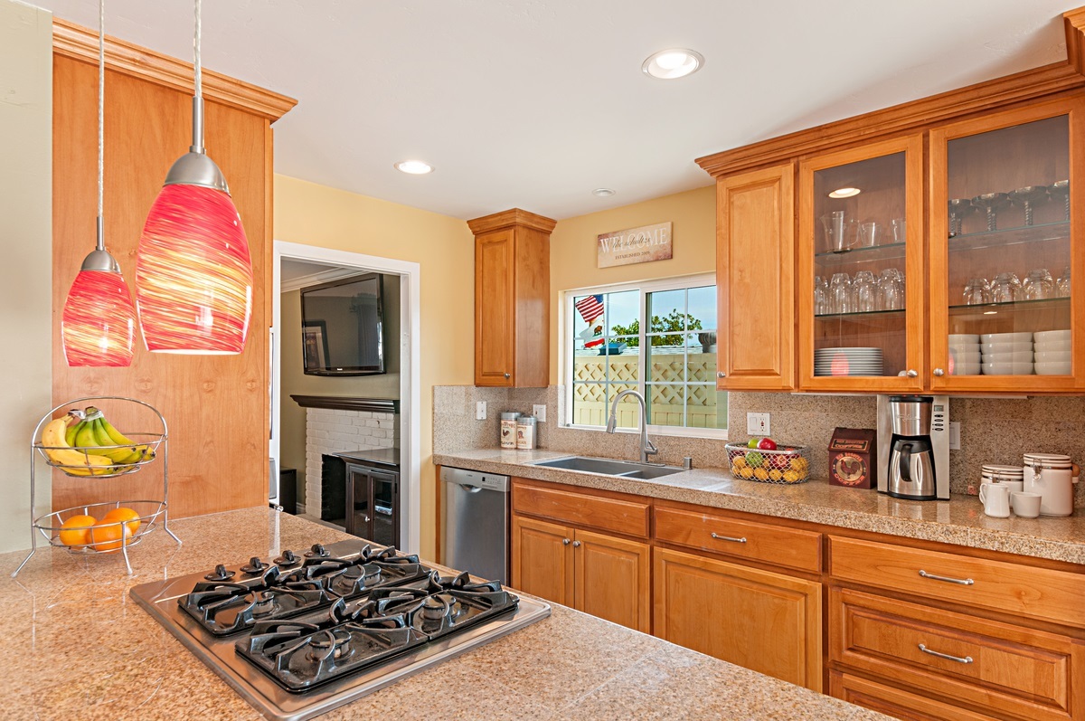 13813 Otis Place Poway, CA 92064 - Photo 4 of 25
