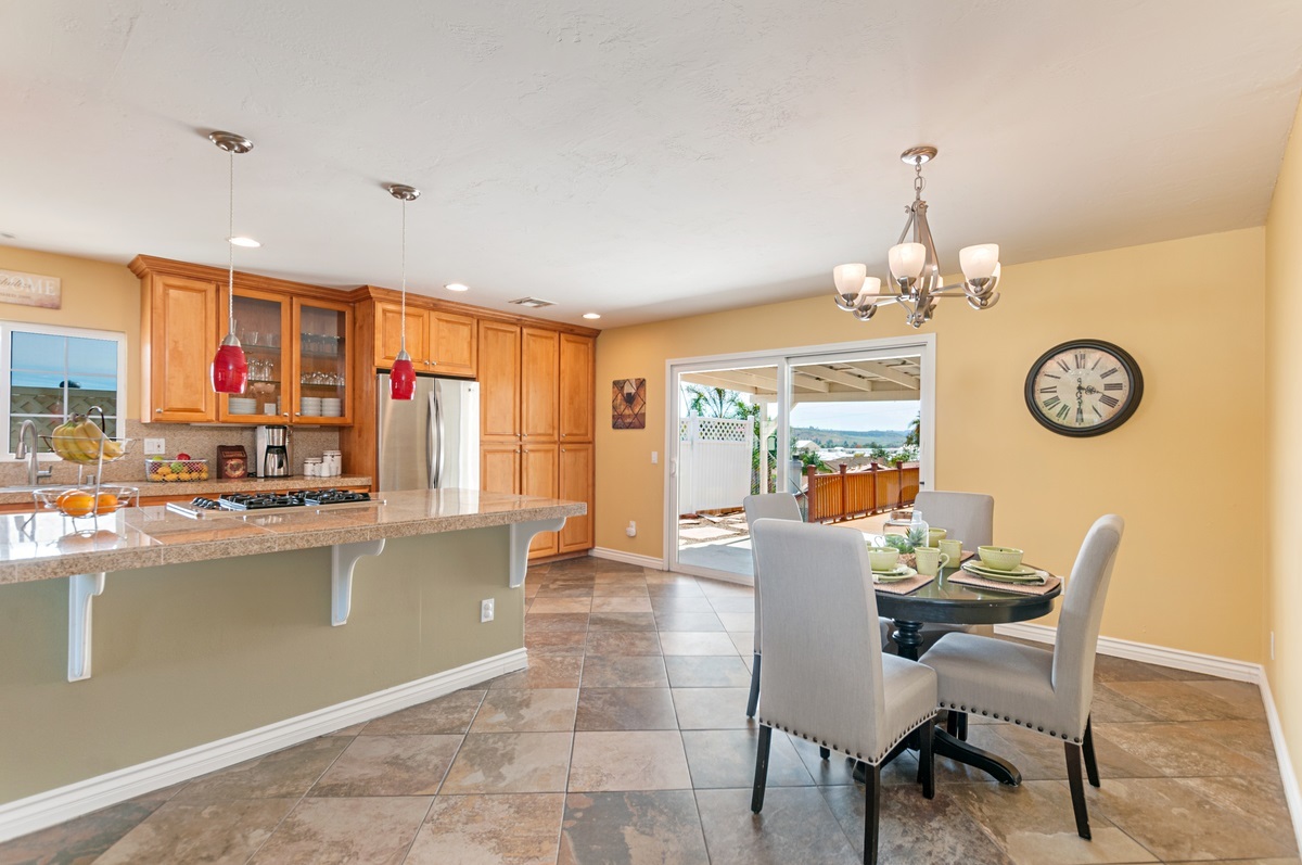 13813 Otis Place Poway, CA 92064 - Photo 7 of 25