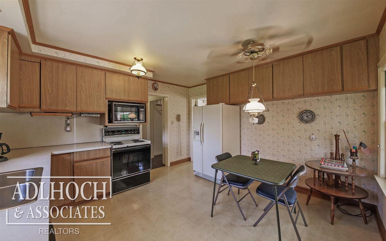 1047 Devonshire Road Grosse Pointe Park, MI 48230 - Photo 18 of 33