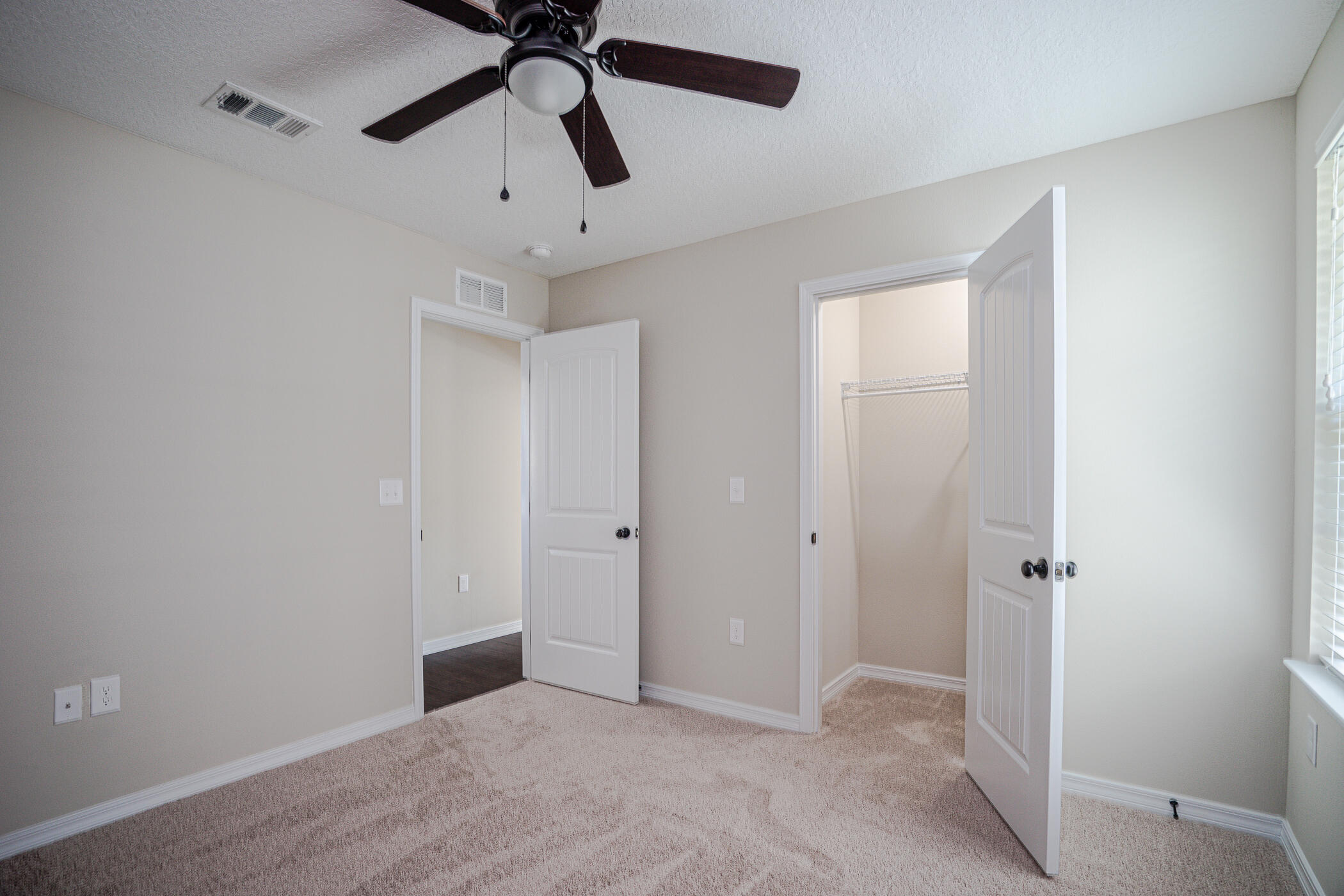243 Wainwright Drive Crestview, FL 32539 - Photo 33 of 38 a view of empty room with a ceiling fan