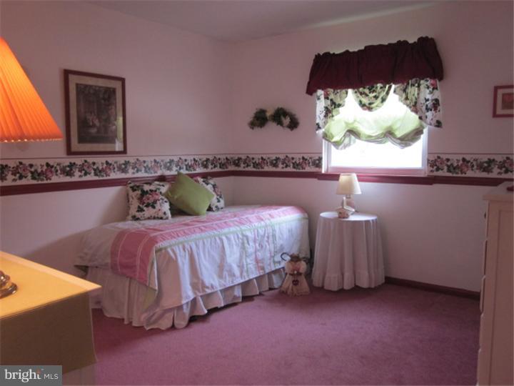 507 Rohach Road Aston, PA 19014 - Photo 12 of 23 Bedroom 3