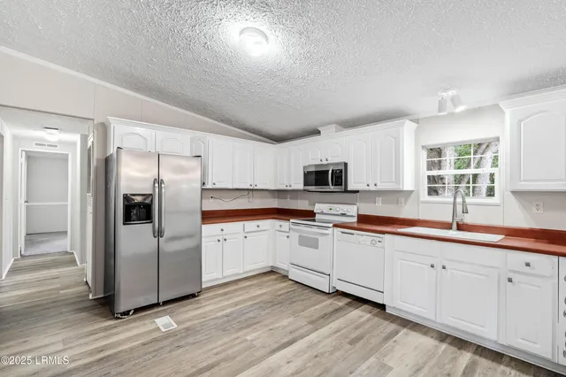 $295,000 | 1611 Carolina Avenue, Unit A, Beaufort, SC 29906