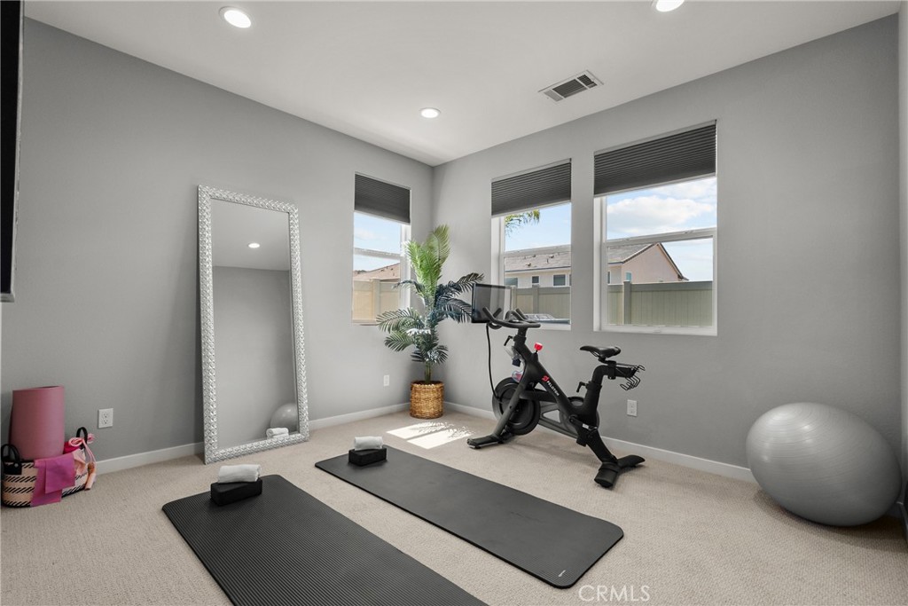 18138 Tableau Way Saugus, CA 91350 - Photo 18 of 46