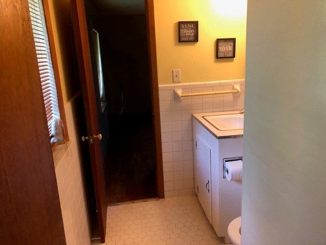 1506 Hickory Road Valdosta, GA 31601 - Photo 6 of 8 Gallery Image 6