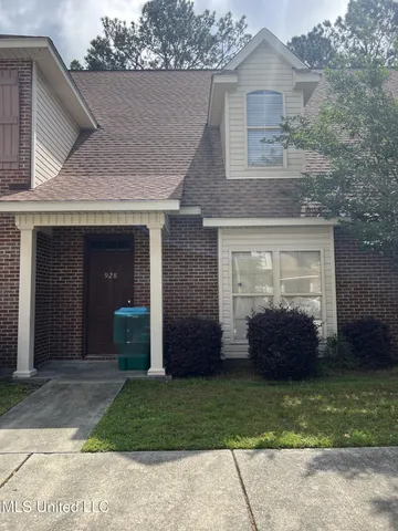 $1,375 | 928 Jefferson Drive, Gulfport, MS 39507
