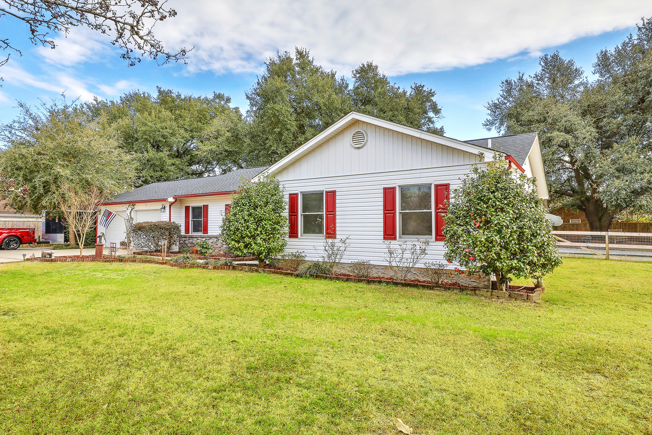 212 Whitesville Road Moncks Corner, SC 29461 - Photo 2 of 31 Right Front View