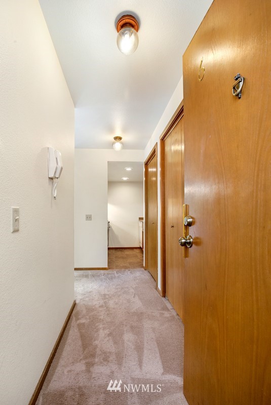 1300 North 107th Street Seattle, WA 98133 - Photo 8 of 20 a view of a elevator