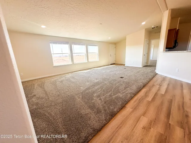 $650,000 | 75 Forty Rod Road, Pinedale, WY 82941