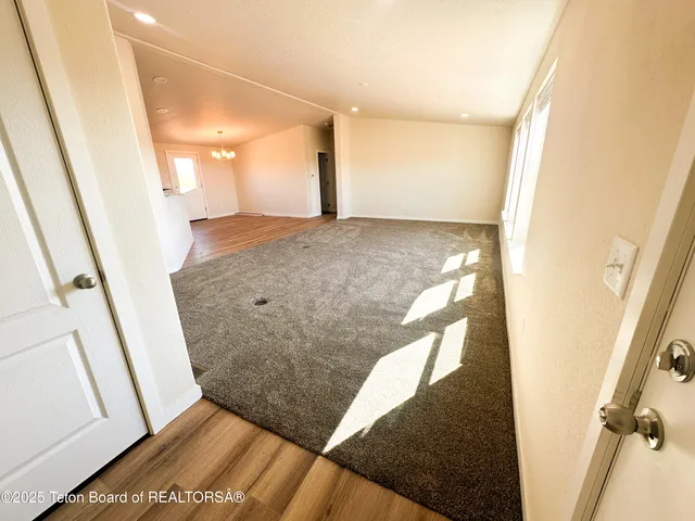 $650,000 | 75 Forty Rod Road, Pinedale, WY 82941