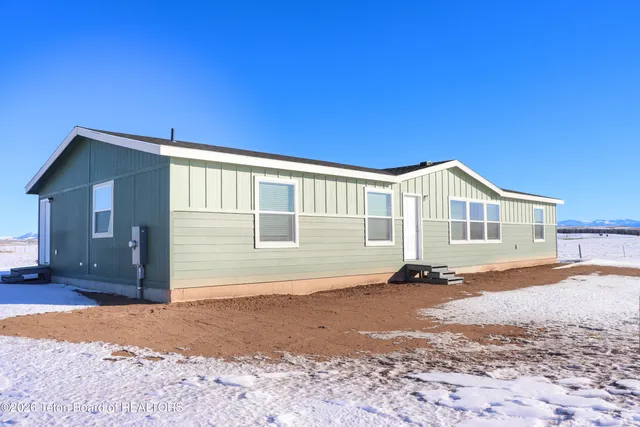 $650,000 | 75 Forty Rod Road, Pinedale, WY 82941