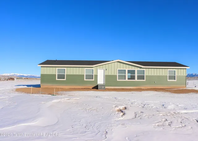 $650,000 | 75 Forty Rod Road, Pinedale, WY 82941