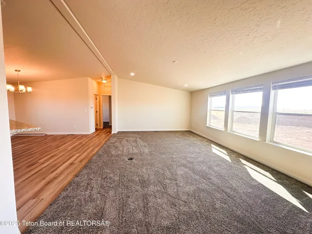 $650,000 | 75 Forty Rod Road, Pinedale, WY 82941