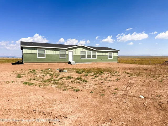 $650,000 | 75 Forty Rod Road, Pinedale, WY 82941