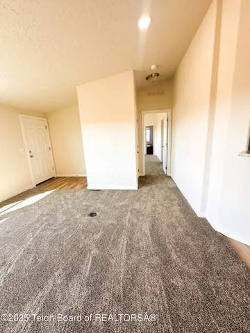 $650,000 | 75 Forty Rod Road, Pinedale, WY 82941