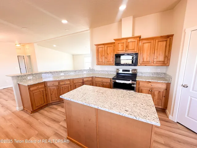 $650,000 | 75 Forty Rod Road, Pinedale, WY 82941