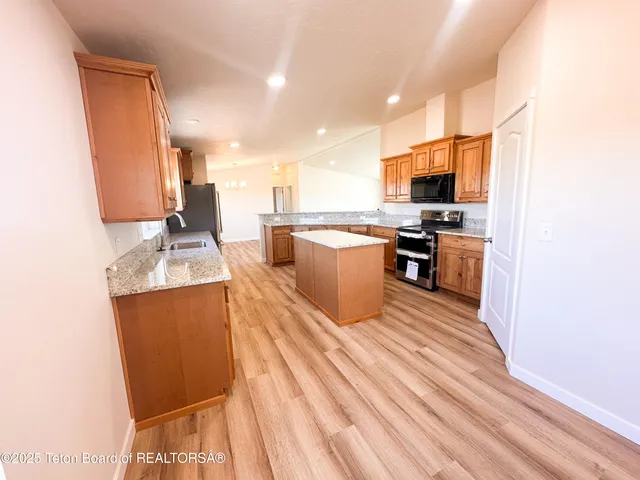 $650,000 | 75 Forty Rod Road, Pinedale, WY 82941