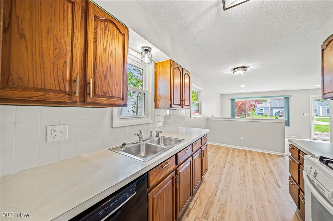 5052 Forest Road Mentor, OH 44060 - Photo 21 of 36 Gallery Image 21