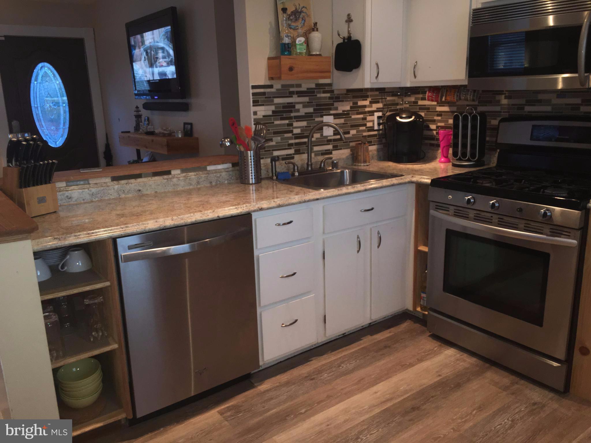 917 Snure Road Silver Spring, MD 20901 - Photo 7 of 12 Kitchen
