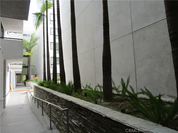 $2,700 | 1234 Wilshire Boulevard, Unit 509, Los Angeles, CA 90017