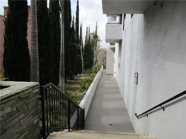 $2,700 | 1234 Wilshire Boulevard, Unit 509, Los Angeles, CA 90017