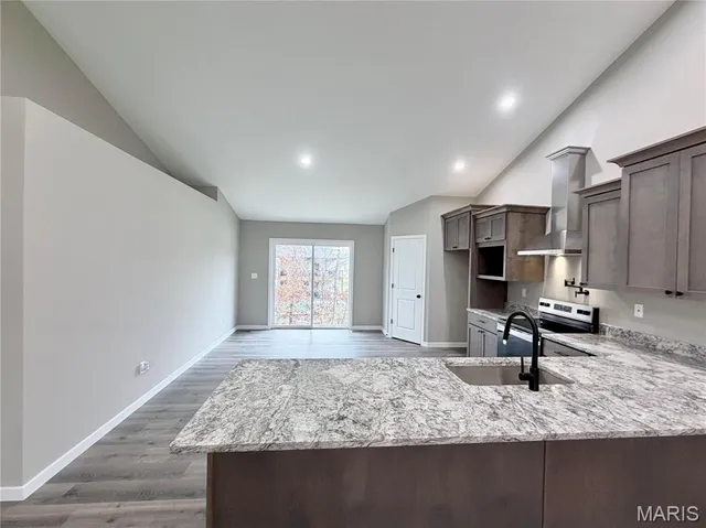 $438,900 | 530 Hickory Knoll Drive, Troy, MO 63379