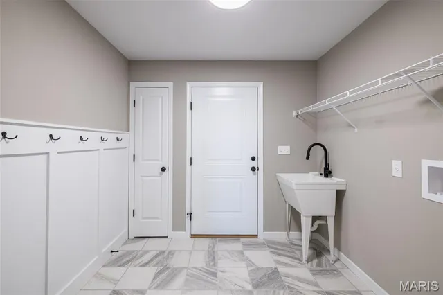 $438,900 | 530 Hickory Knoll Drive, Troy, MO 63379