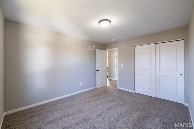 $438,900 | 530 Hickory Knoll Drive, Troy, MO 63379