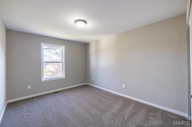 $438,900 | 530 Hickory Knoll Drive, Troy, MO 63379