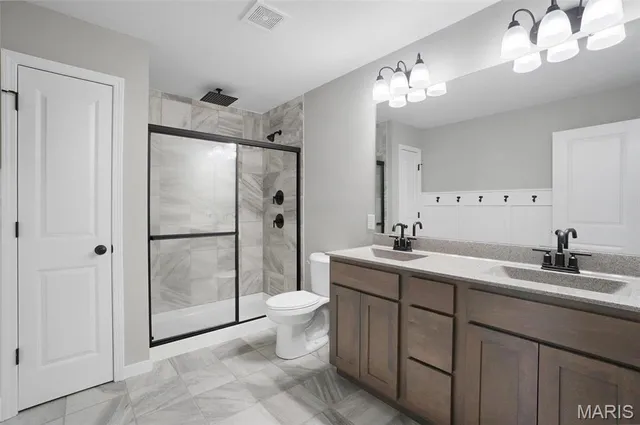 $438,900 | 530 Hickory Knoll Drive, Troy, MO 63379