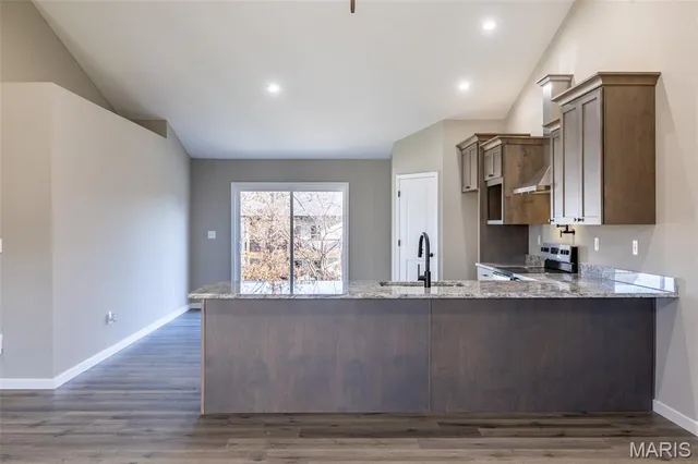 $438,900 | 530 Hickory Knoll Drive, Troy, MO 63379