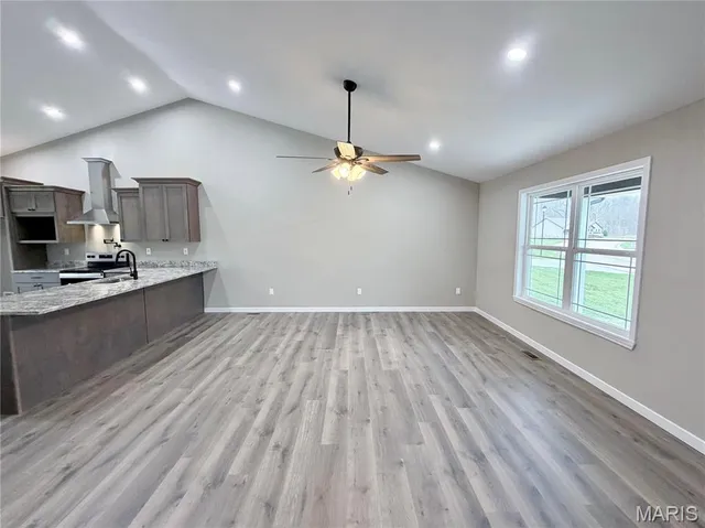 $438,900 | 530 Hickory Knoll Drive, Troy, MO 63379