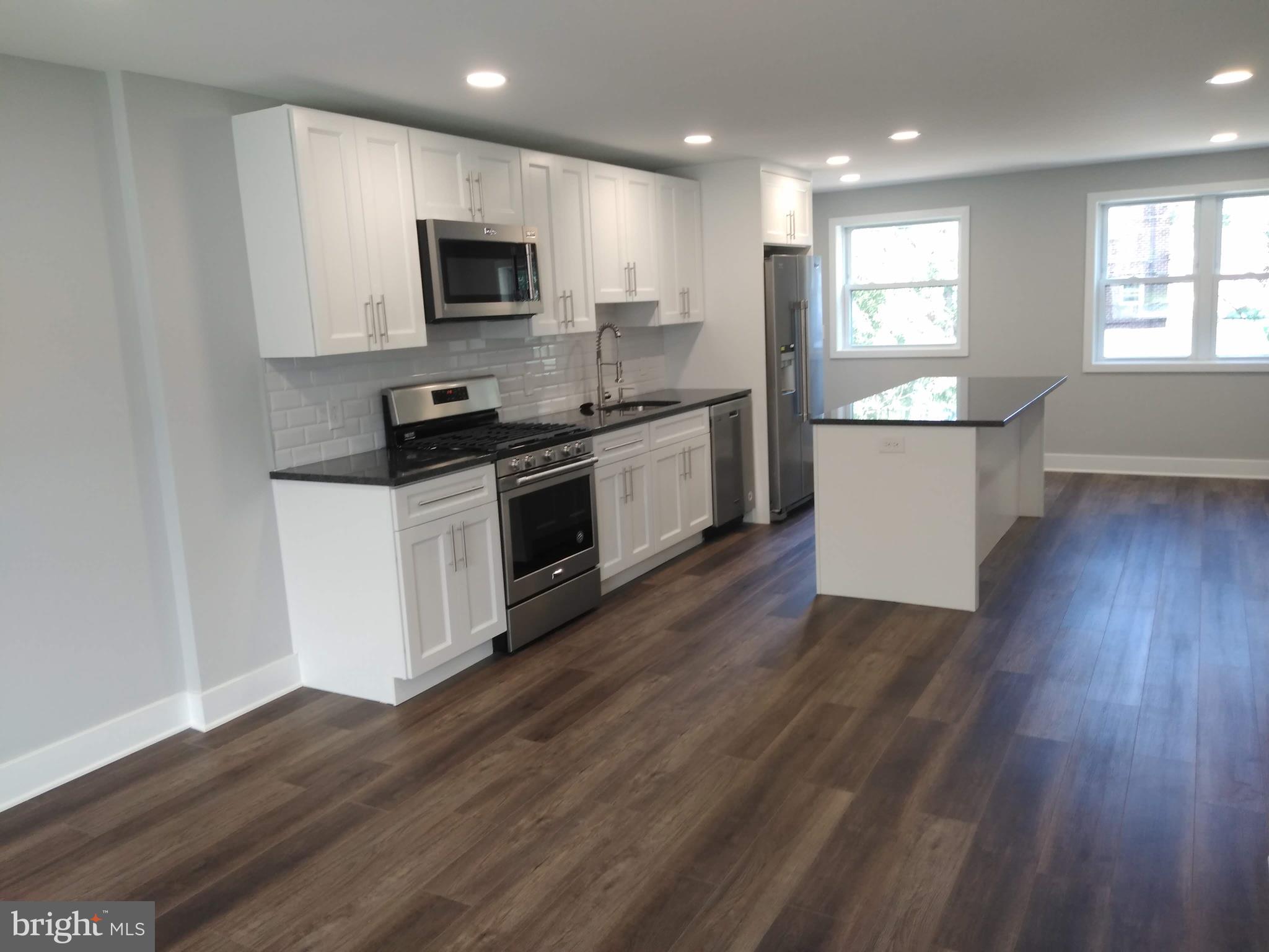 2019 Heather Road Folcroft, PA 19032 - Photo 3 of 31 Gallery Image 3