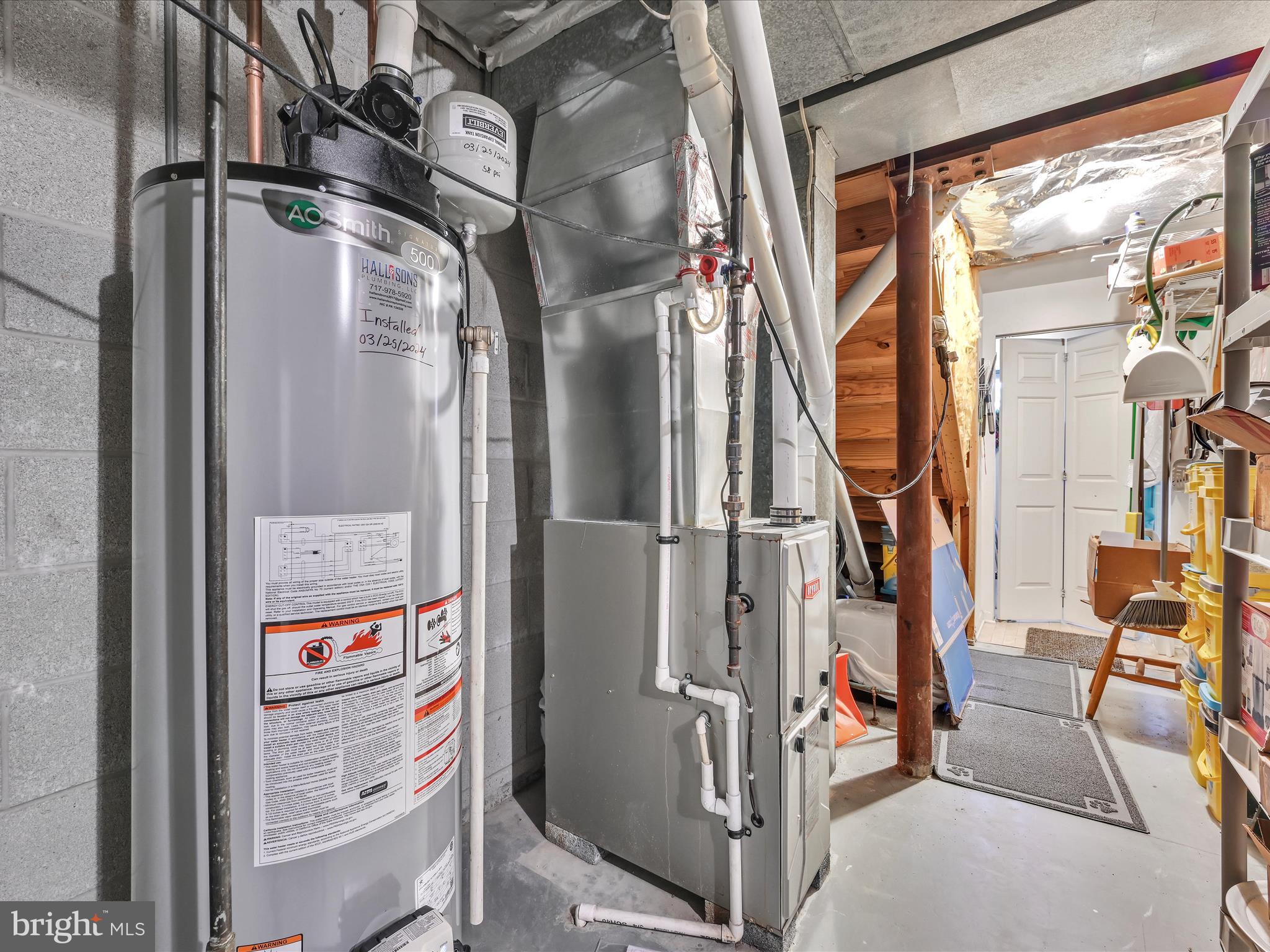 278 Point Circle York, PA 17406 - Photo 22 of 27 Utility Room