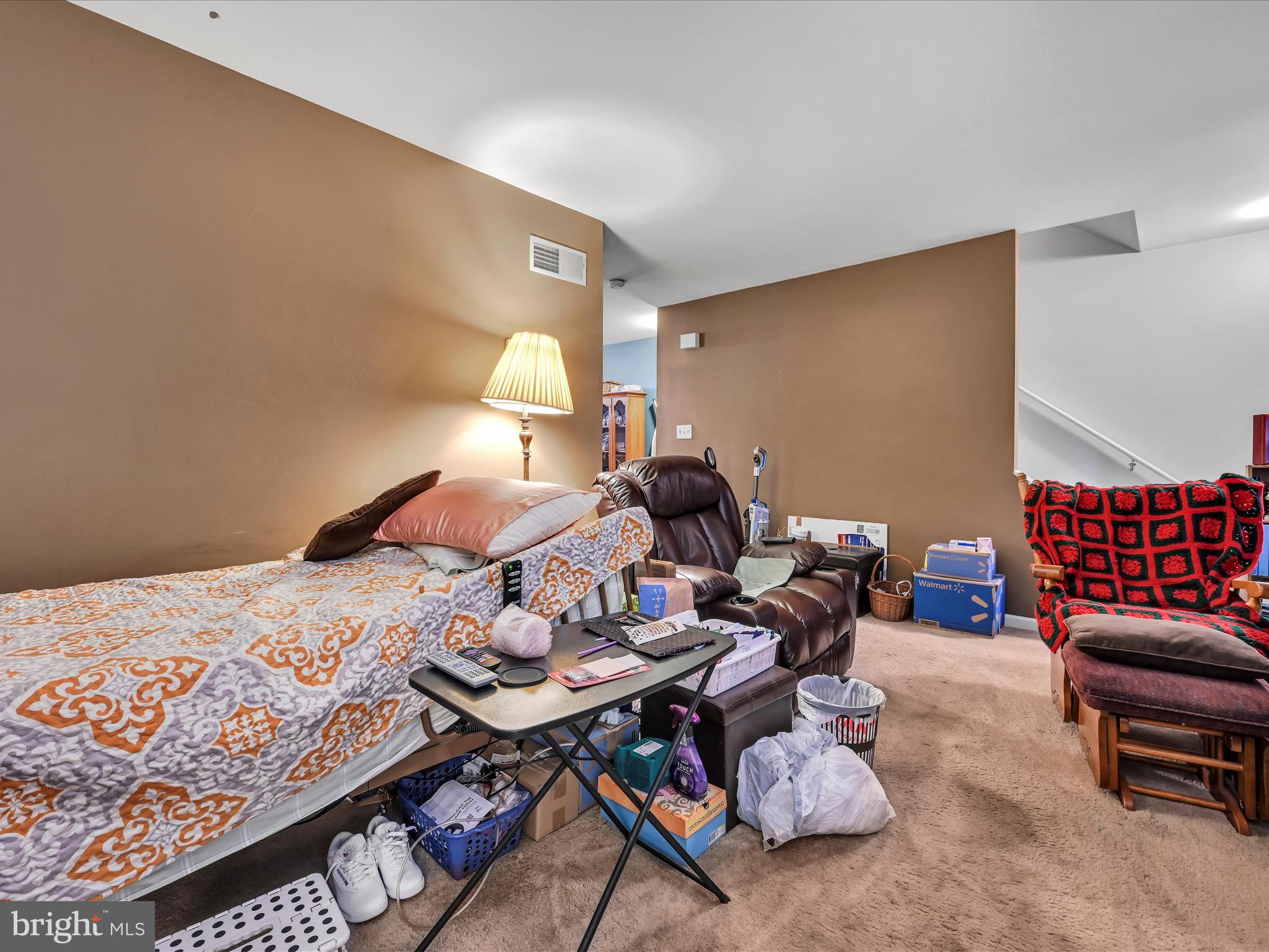 278 Point Circle York, PA 17406 - Photo 4 of 27 Living Room b