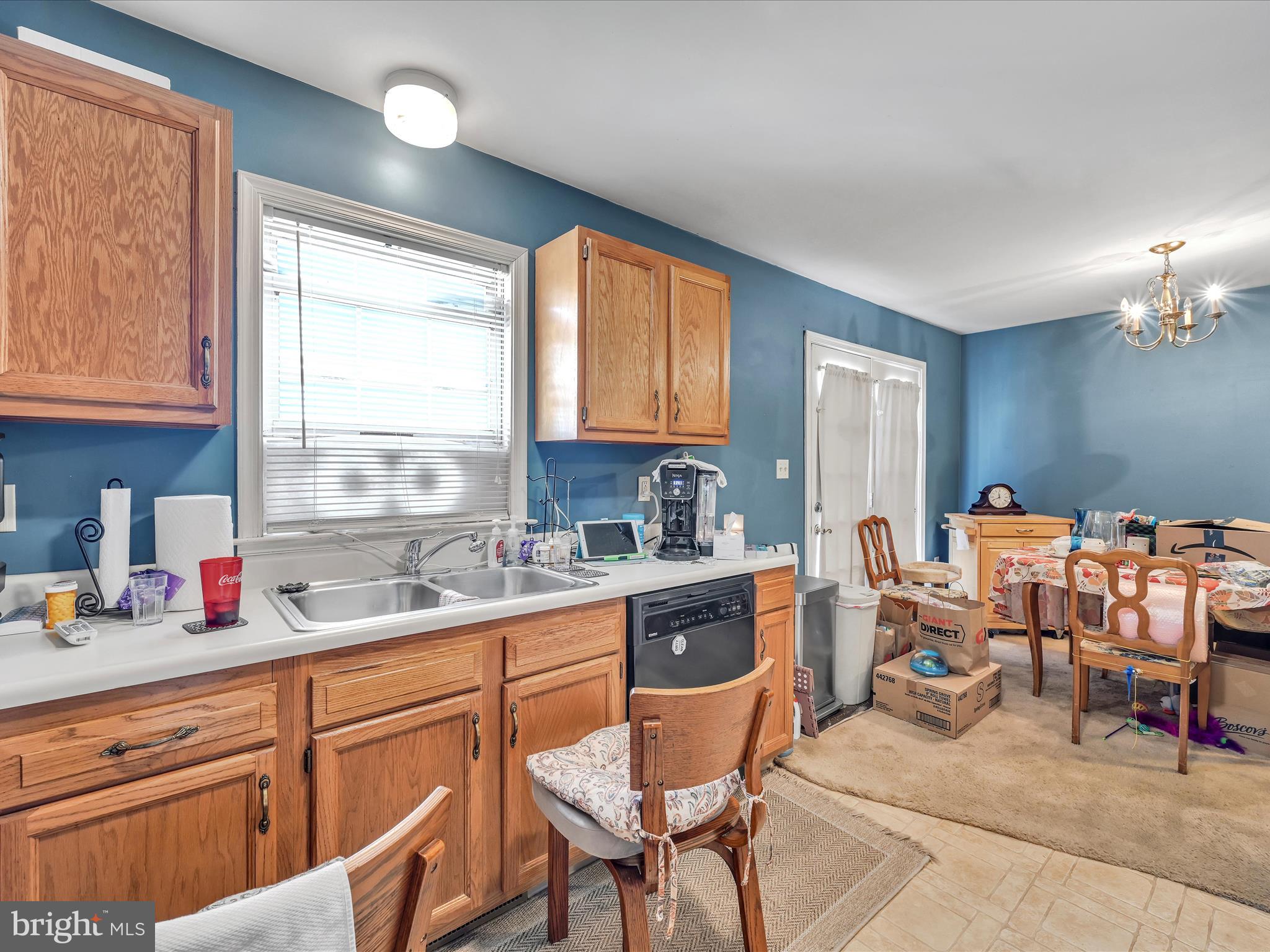 278 Point Circle York, PA 17406 - Photo 8 of 27 Kitchen c