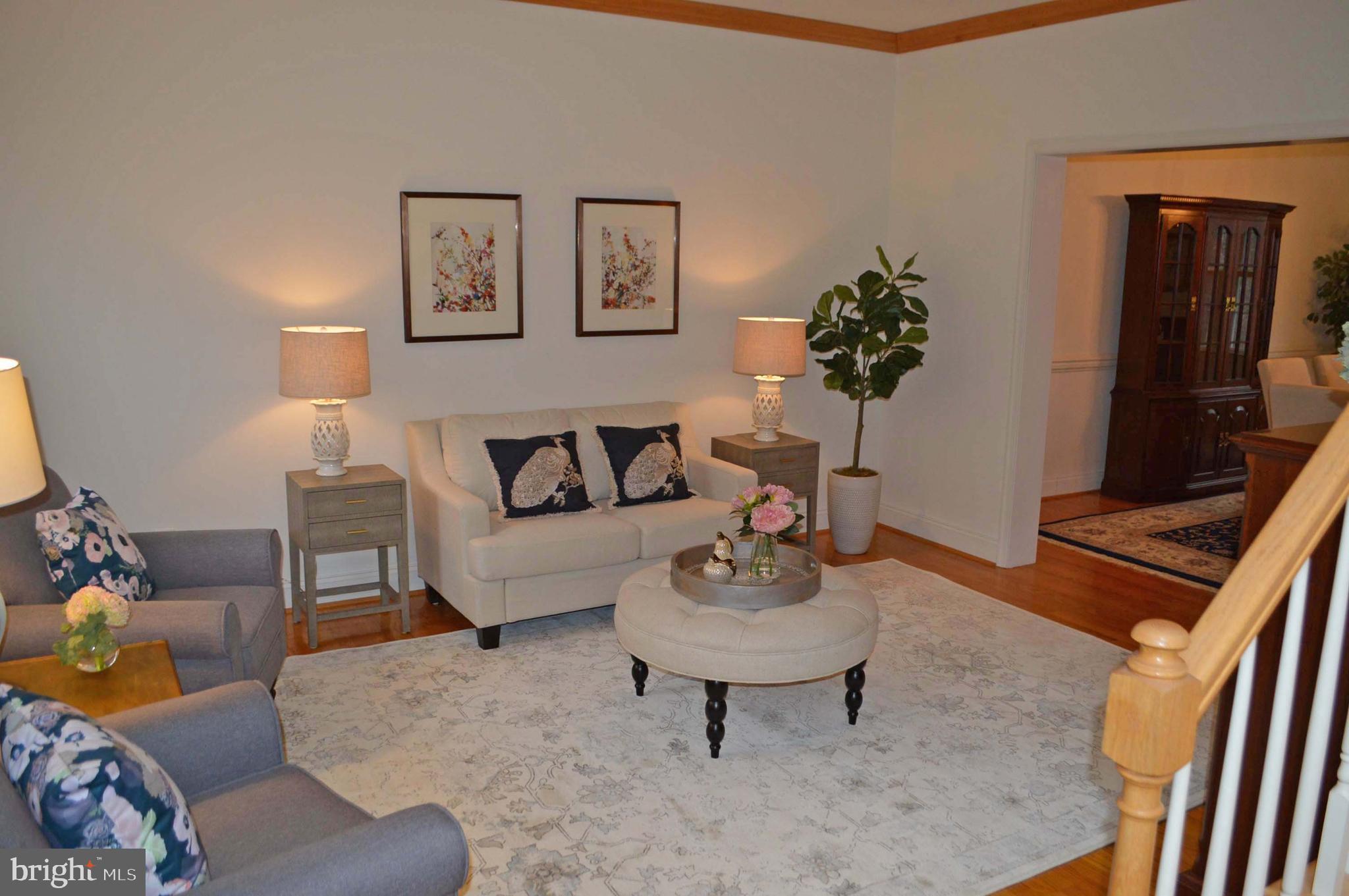 737 Hemlock Road Media, PA 19063 - Photo 11 of 38 Living Room
