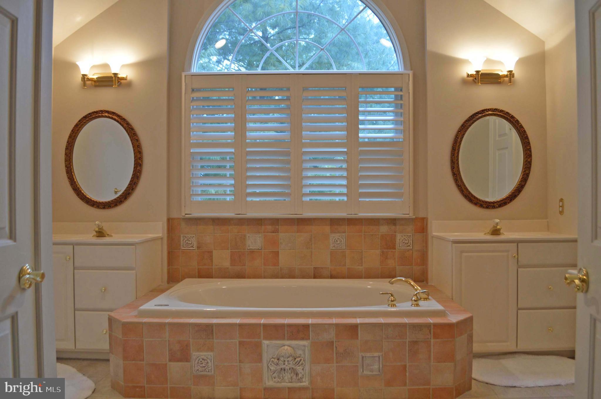 737 Hemlock Road Media, PA 19063 - Photo 25 of 38 Master Bath