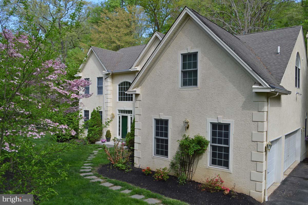 737 Hemlock Road Media, PA 19063 - Photo 3 of 38 Exterior Front