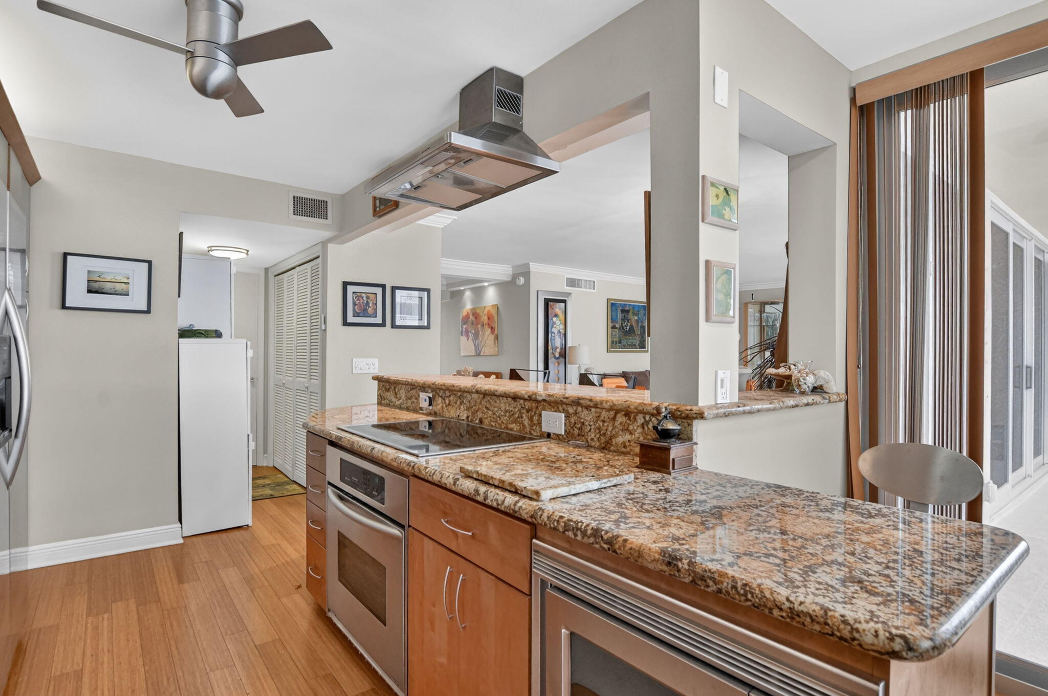 1180 South Ocean Boulevard, Unit 55 Boca Raton, FL 33432 - Photo 15 of 43 kitchen