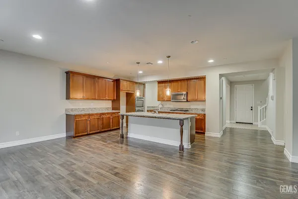 $620,000 | Undisclosed Address, Bakersfield, CA 93313