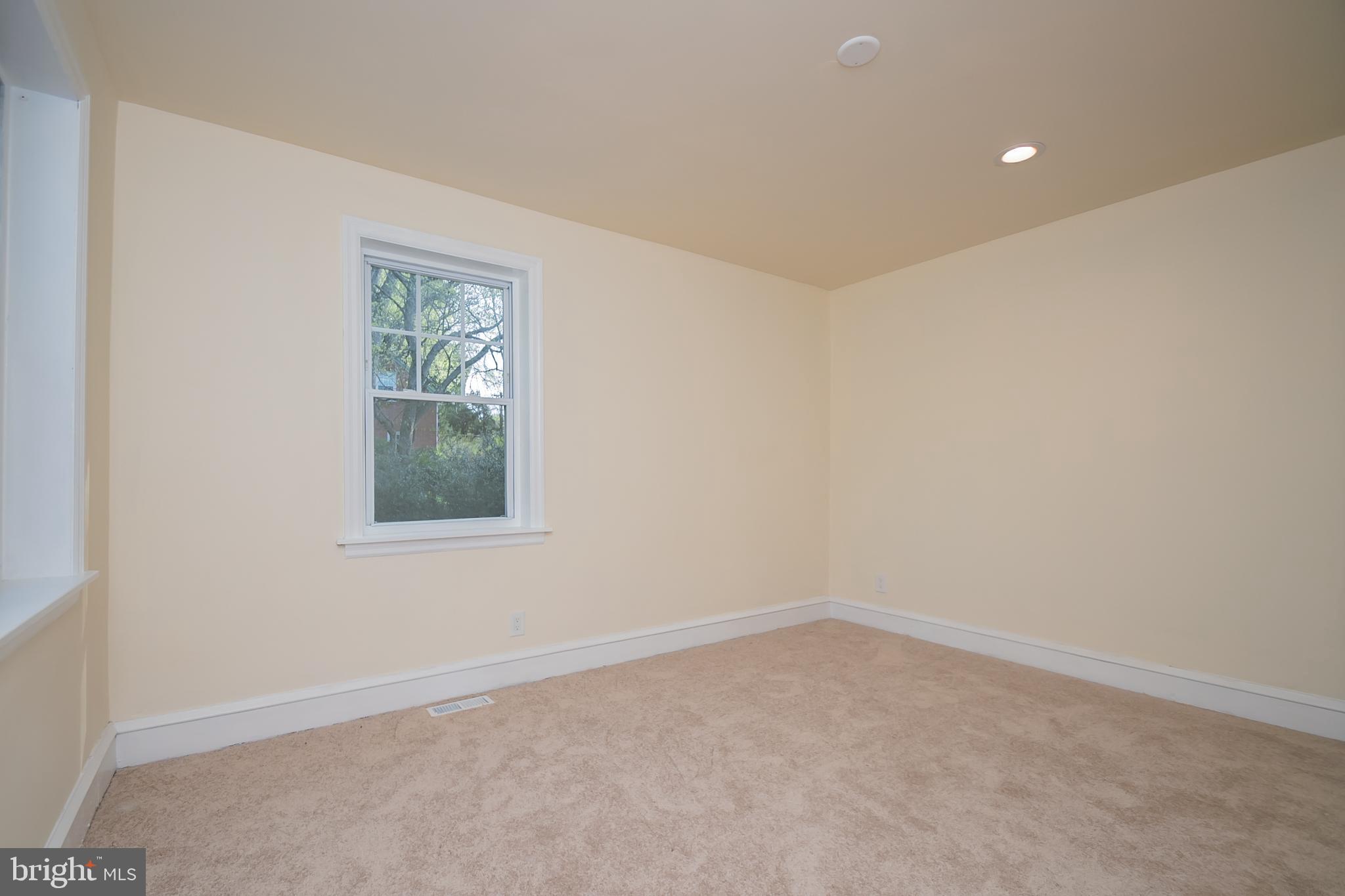 215 South Trooper Road Eagleville, PA 19403 - Photo 14 of 39 Master BR