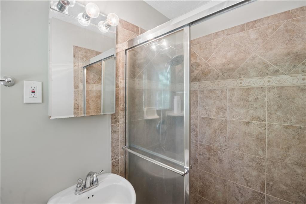 240 Gilbert Road Fayetteville, GA 30214 - Photo 20 of 36