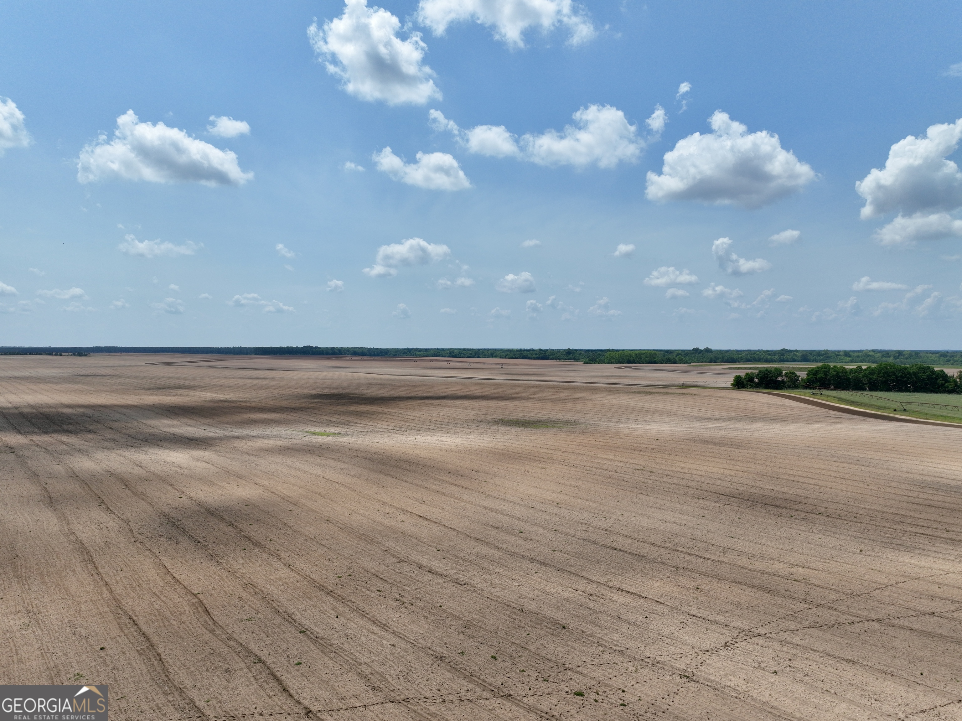 89 Griffin Road Hawkinsville, GA 31036 - Photo 22 of 48 a view of a swimming pool and outdoor space
