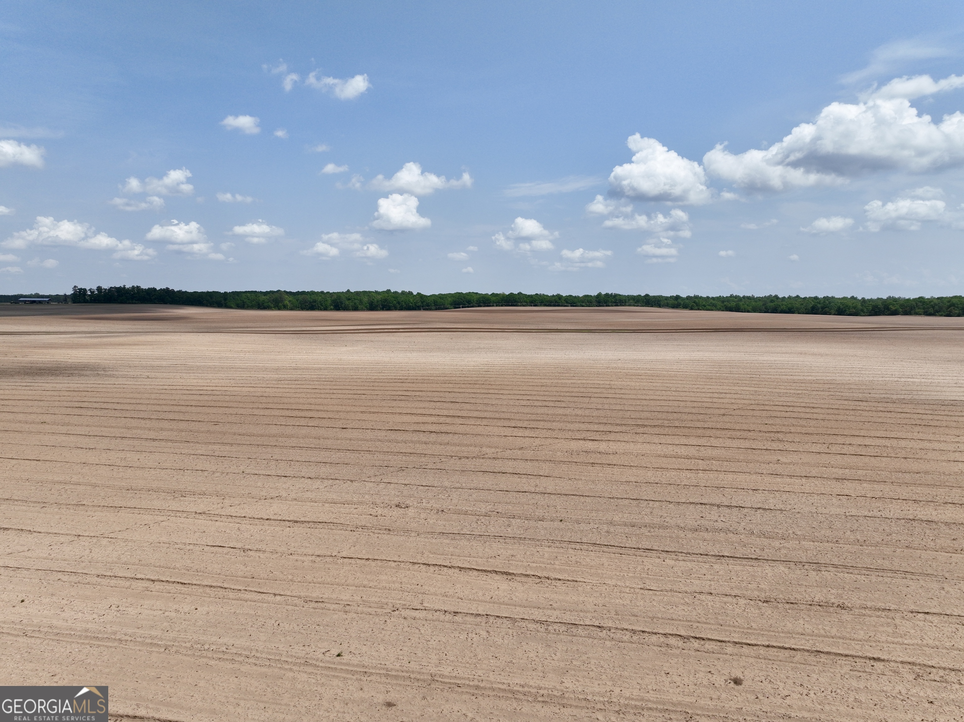 89 Griffin Road Hawkinsville, GA 31036 - Photo 34 of 48 a view of an ocean and beach